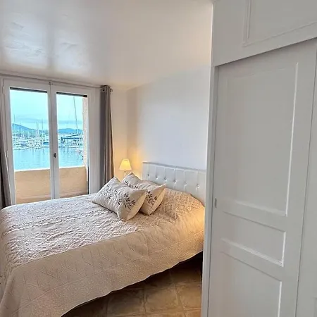 Apartment Les Tropeziennes - Chic Triplex Balcon Vue Marina Cogolin